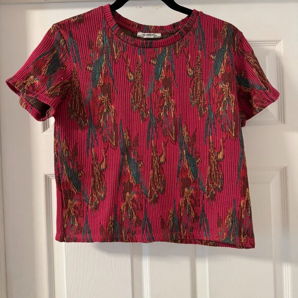 Zara Trafaluc Pink Ribbed Crop Top & Shorts Set – Trendy & Comfy Matching Outfit - Picture 2 of 9